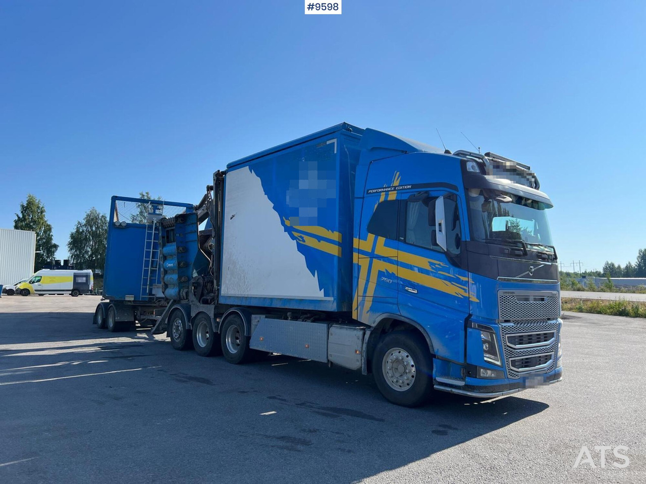 Volvo FH16 8*4 Bruks wood chipper - Billenőplatós teherautó, Darus autó: 2 kép. Volvo FH16 8*4 Bruks wood chipper - Billenőplatós teherautó, Darus autó: 2 kép.