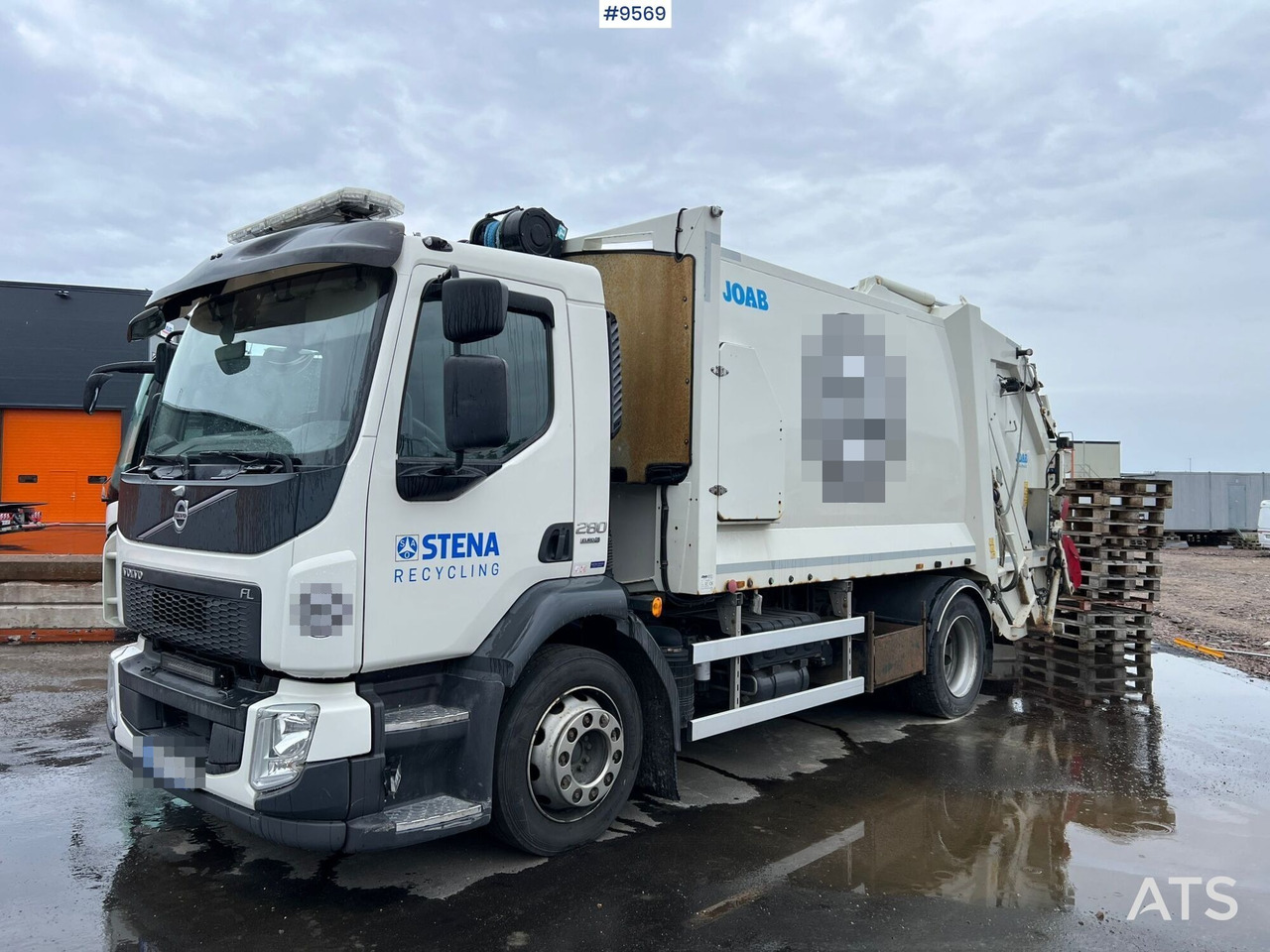 Volvo FL 42 R Garbage truck (VIDEO) - Szemetesautó: 1 kép. Volvo FL 42 R Garbage truck (VIDEO) - Szemetesautó: 1 kép.