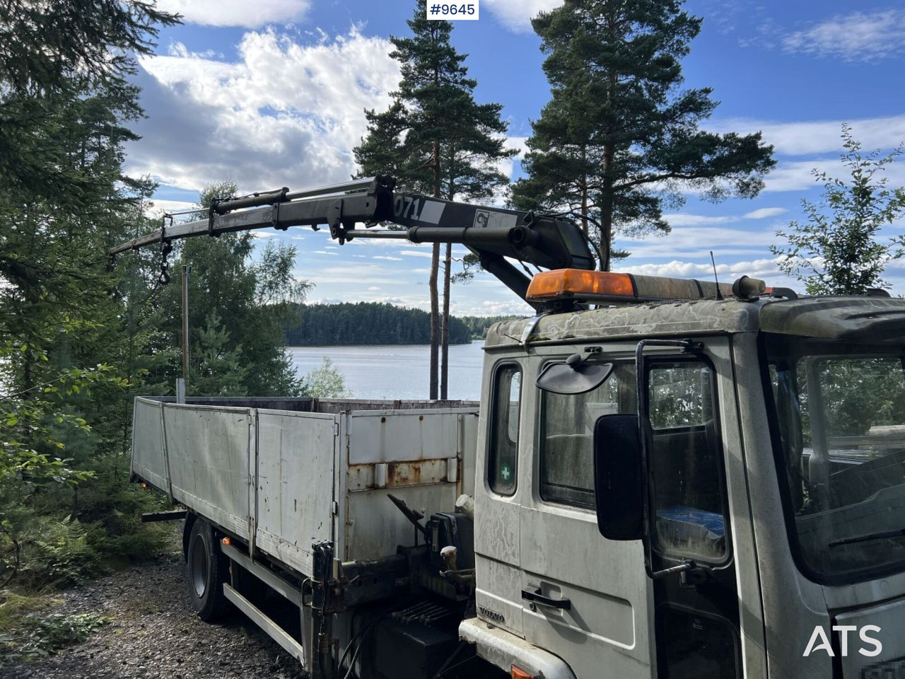 Volvo FL 614 4X2 Crane truck Repair object (VIDEO) - Platós teherautó, Darus autó: 2 kép. Volvo FL 614 4X2 Crane truck Repair object (VIDEO) - Platós teherautó, Darus autó: 2 kép.