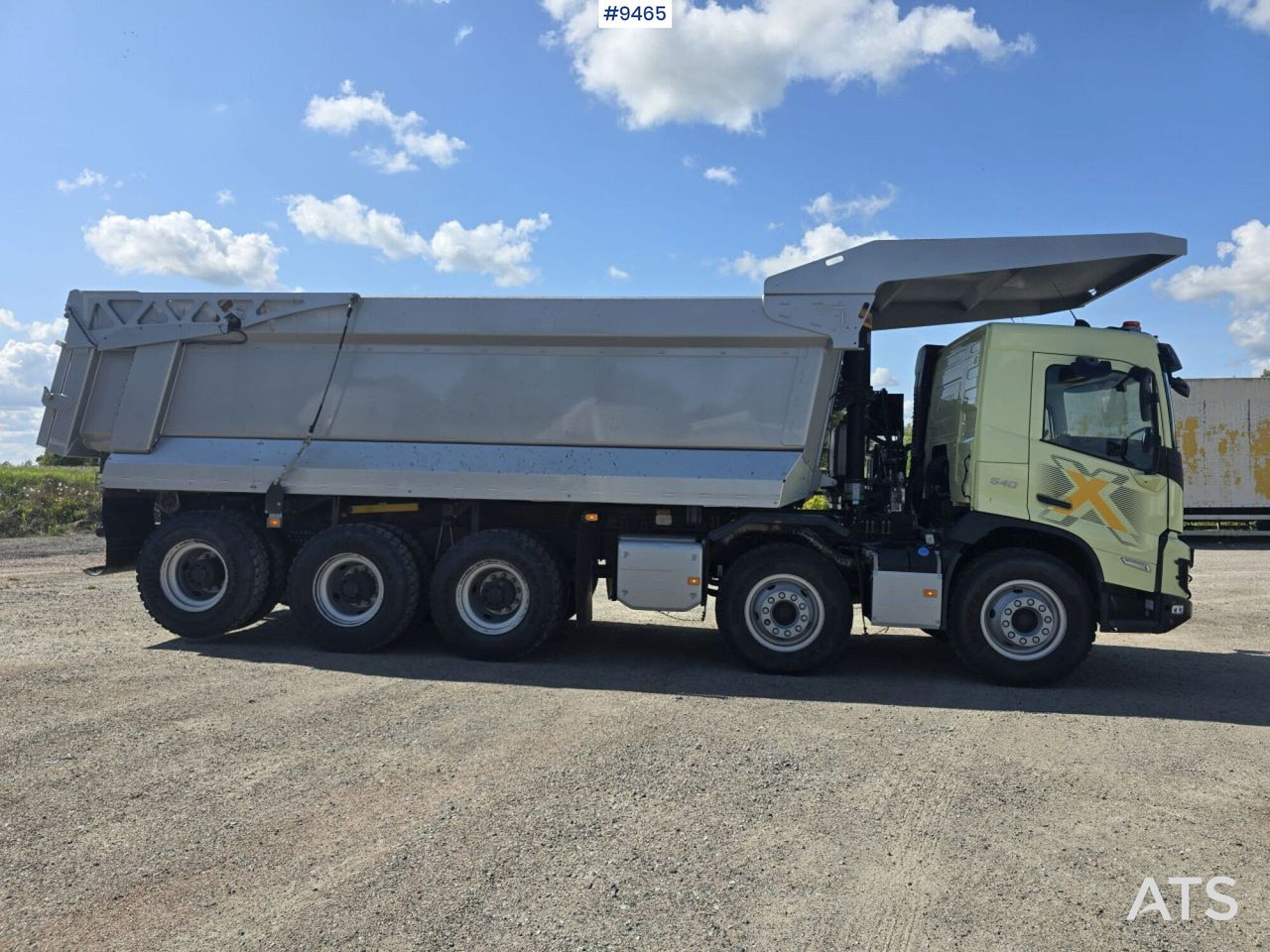 Volvo FMX 540 8x4710F R -13342 km - Billenőplatós teherautó: 5 kép. Volvo FMX 540 8x4710F R -13342 km - Billenőplatós teherautó: 5 kép.