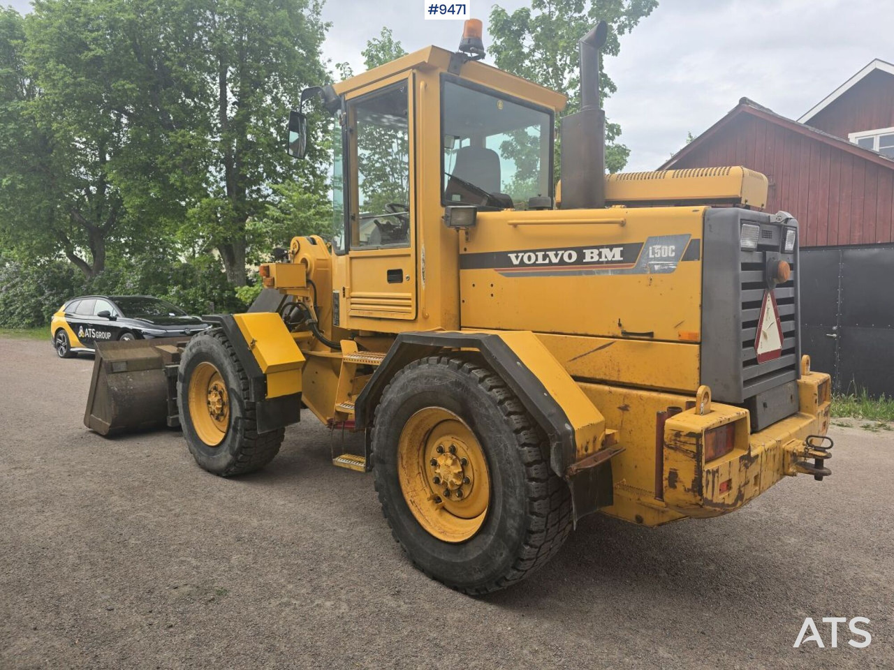 Volvo L50B with bucket and forks (SEE VIDEO) - Gumikerekes homlokrakodó: 3 kép. Volvo L50B with bucket and forks (SEE VIDEO) - Gumikerekes homlokrakodó: 3 kép.