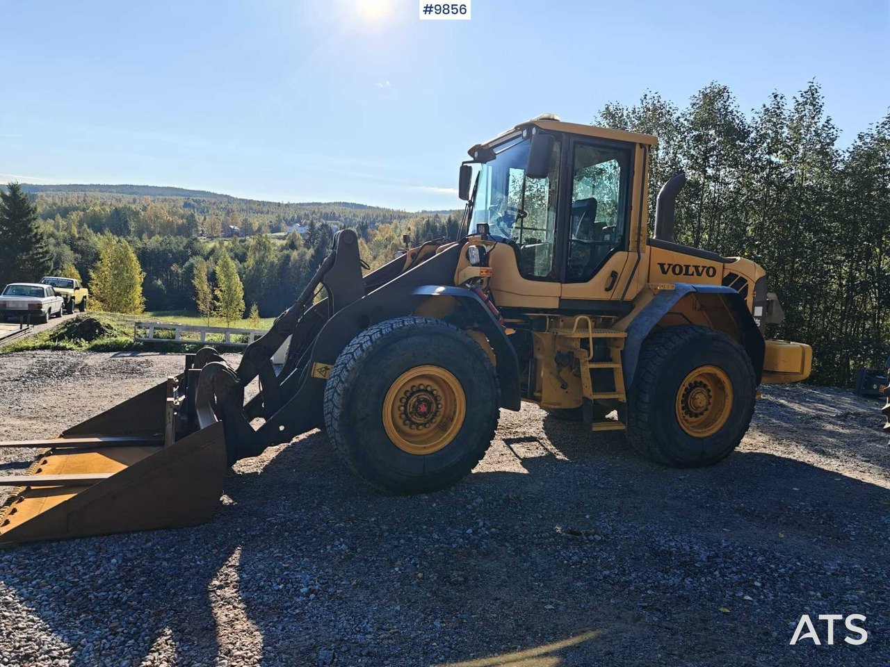 Volvo L70F Wheel Loader - Gumikerekes homlokrakodó: 1 kép. Volvo L70F Wheel Loader - Gumikerekes homlokrakodó: 1 kép.