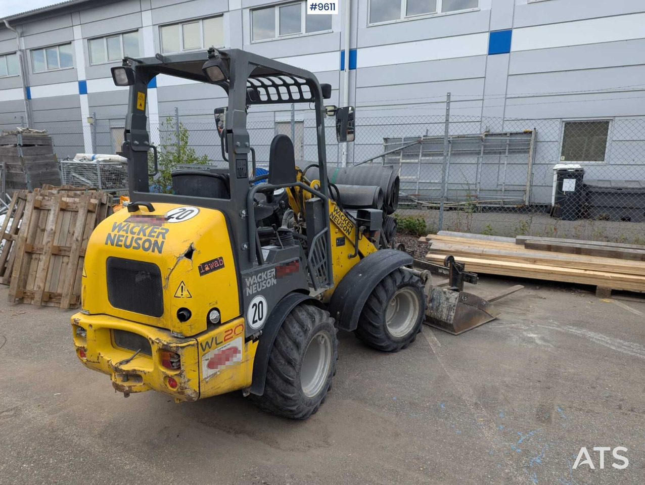 Wacker Neuson WL20 - Gumikerekes homlokrakodó: 3 kép. Wacker Neuson WL20 - Gumikerekes homlokrakodó: 3 kép.