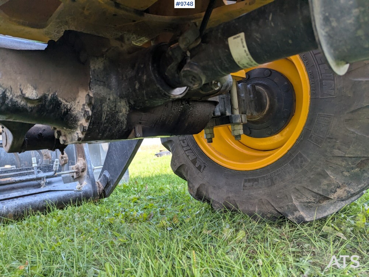 Gumikerekes homlokrakodó Wheel loader JCB 409 Stage V Nordic Edition 40km/h with attachments: 15 kép.