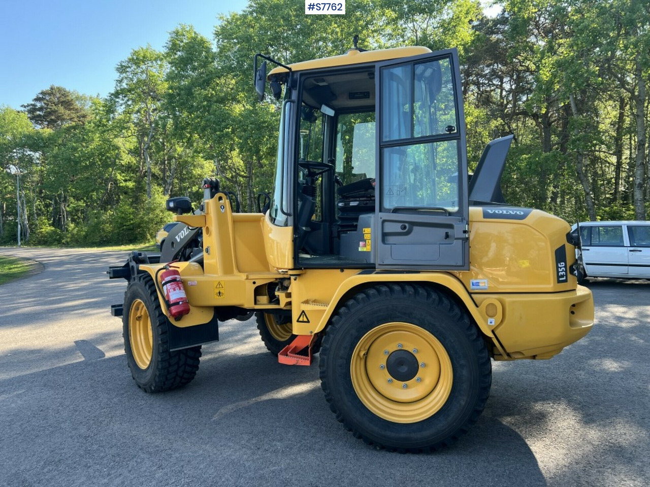 Wheel loader Volvo L35 GT - Gumikerekes homlokrakodó: 3 kép. Wheel loader Volvo L35 GT - Gumikerekes homlokrakodó: 3 kép.