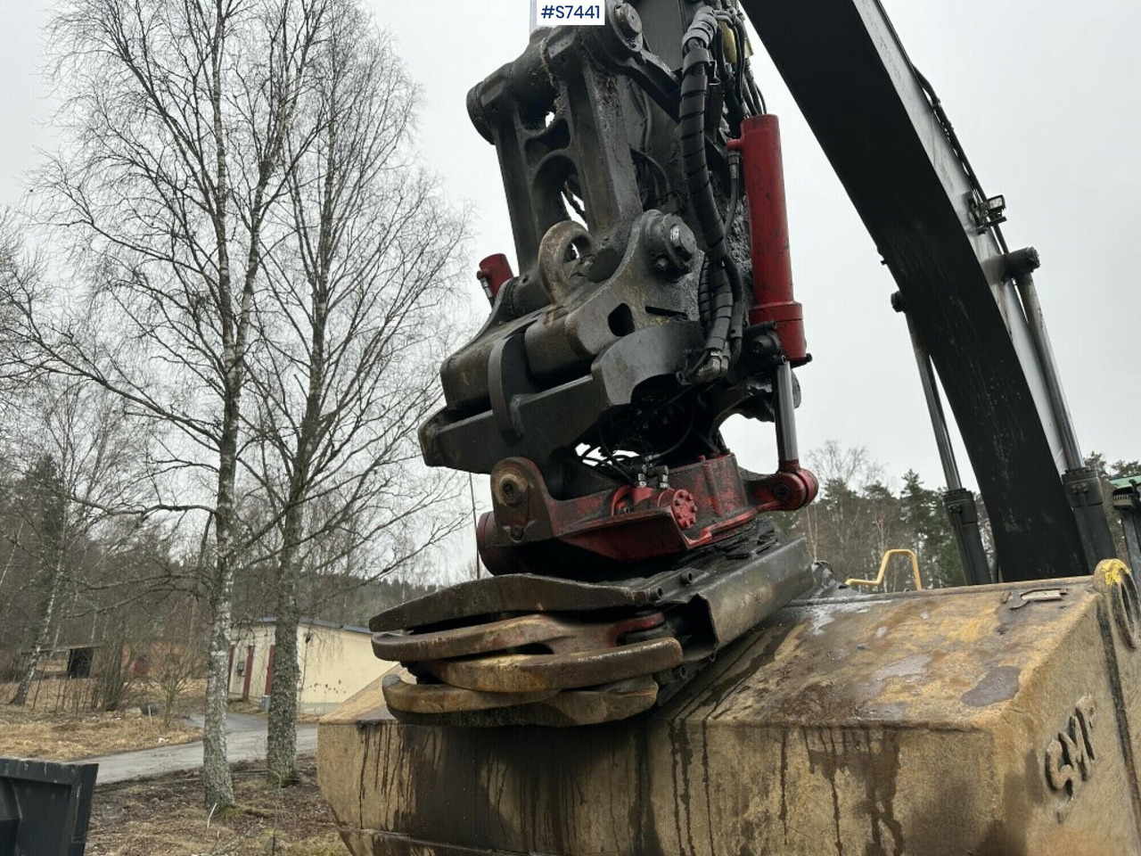Wheeled excavator Volvo EC300 DL With rotor, digging system and buckets SEE VIDEO - Lánctalpas kotró: 3 kép. Wheeled excavator Volvo EC300 DL With rotor, digging system and buckets SEE VIDEO - Lánctalpas kotró: 3 kép.