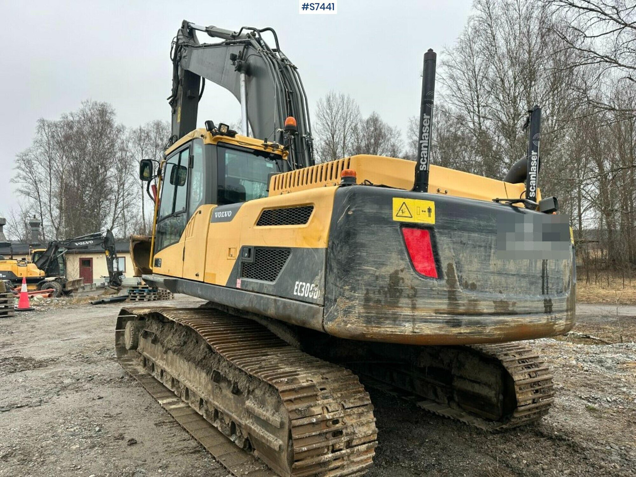 Wheeled excavator Volvo EC300 DL With rotor, digging system and buckets SEE VIDEO - Lánctalpas kotró: 2 kép. Wheeled excavator Volvo EC300 DL With rotor, digging system and buckets SEE VIDEO - Lánctalpas kotró: 2 kép.