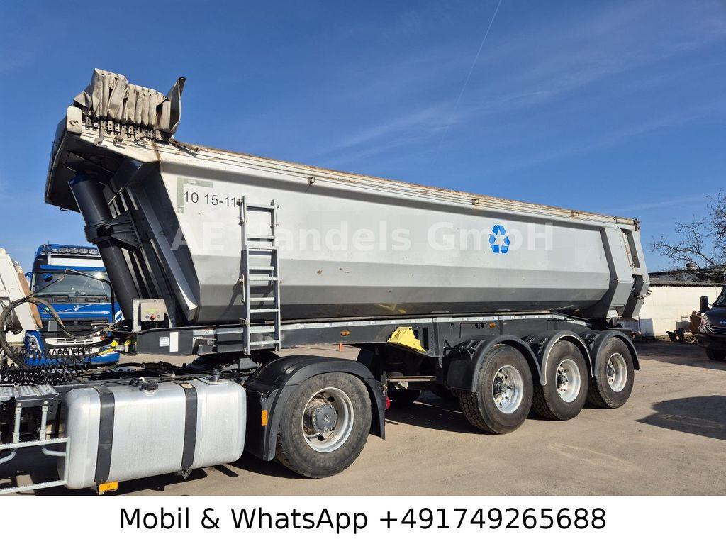 Carnehl CHKS/HH Stahl *25m³/E-Verdeck/1.Lift/Alcoa - Félpótkocsi billenőplatós: 2 kép. Carnehl CHKS/HH Stahl *25m³/E-Verdeck/1.Lift/Alcoa - Félpótkocsi billenőplatós: 2 kép.