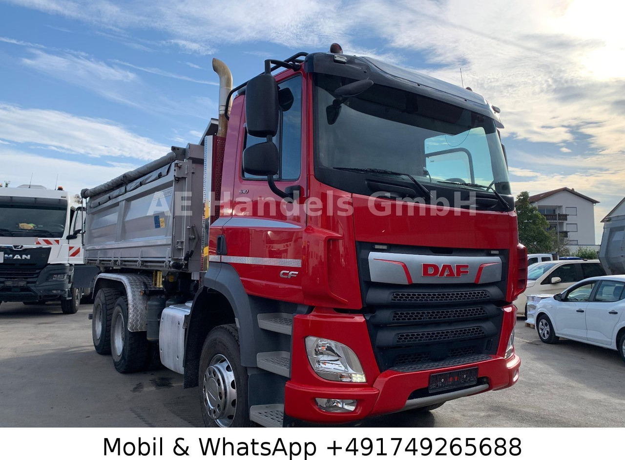 DAF CF 530 6x4 Meiller *Bobmatik/12m³/Standklima/AHK - Billenőplatós teherautó: 2 kép. DAF CF 530 6x4 Meiller *Bobmatik/12m³/Standklima/AHK - Billenőplatós teherautó: 2 kép.