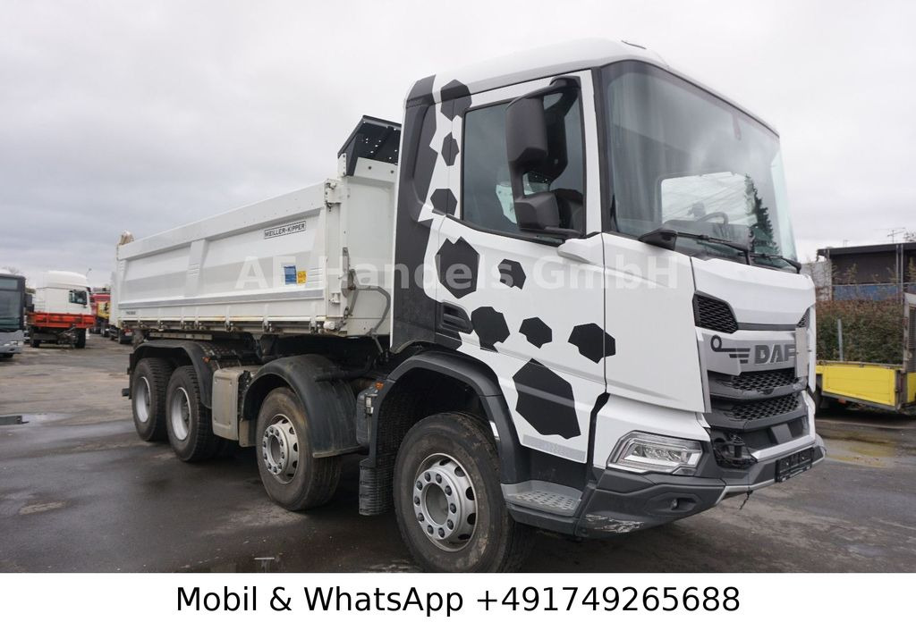 DAF XDC 450 FAD BB 8x4*NEW-MOD/NEUES-MODEL/Bordmatik - Billenőplatós teherautó: 1 kép. DAF XDC 450 FAD BB 8x4*NEW-MOD/NEUES-MODEL/Bordmatik - Billenőplatós teherautó: 1 kép.