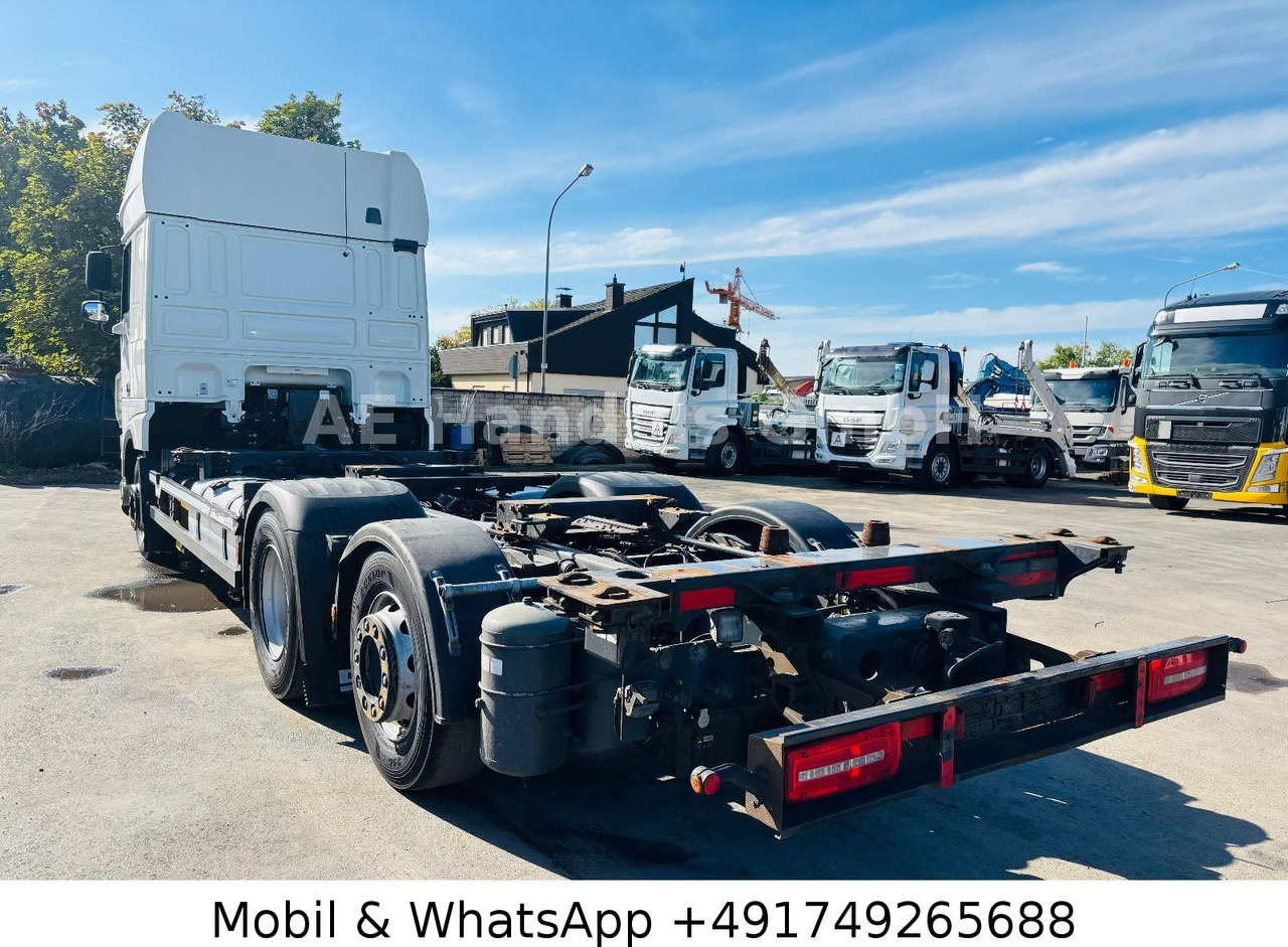 DAF XF480 SSC BDF *Retarder/Lenk+Lift/ACC/2xTank/AHK - Cserefelépítményes teherautó: 5 kép. DAF XF480 SSC BDF *Retarder/Lenk+Lift/ACC/2xTank/AHK - Cserefelépítményes teherautó: 5 kép.