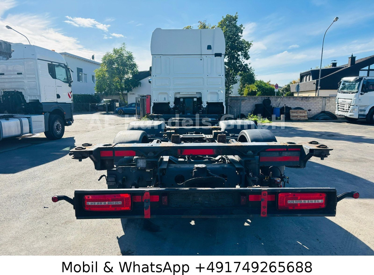 DAF XF480 SSC BDF *Retarder/Lenk+Lift/ACC/2xTank/AHK - Cserefelépítményes teherautó: 4 kép. DAF XF480 SSC BDF *Retarder/Lenk+Lift/ACC/2xTank/AHK - Cserefelépítményes teherautó: 4 kép.