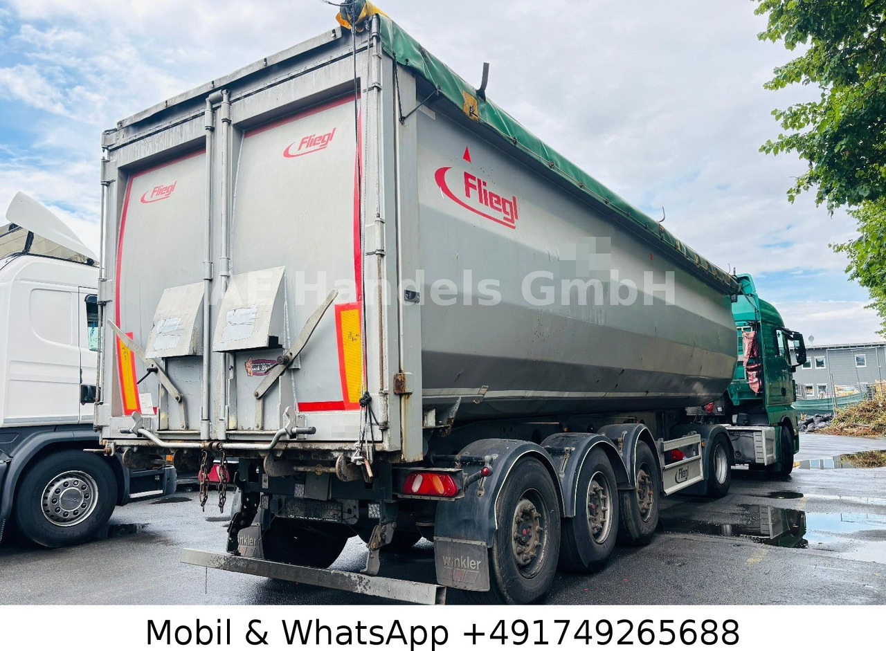 Fliegl DHKS 390 Stahl *50m³/Lift/Podest/Getreideöffnung - Félpótkocsi billenőplatós: 2 kép. Fliegl DHKS 390 Stahl *50m³/Lift/Podest/Getreideöffnung - Félpótkocsi billenőplatós: 2 kép.