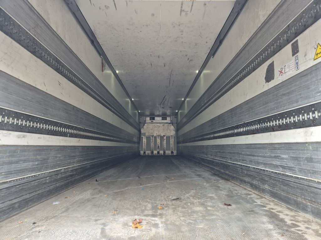 Krone SZ Carrier Vector 1950 *+-30°*Rolltor/Smartboard Krone SZ Carrier Vector 1950 *+-30°*Rolltor/Smartboard - Félpótkocsi hűtős: 4 kép. Krone SZ Carrier Vector 1950 *+-30°*Rolltor/Smartboard Krone SZ Carrier Vector 1950 *+-30°*Rolltor/Smartboard - Félpótkocsi hűtős: 4 kép.