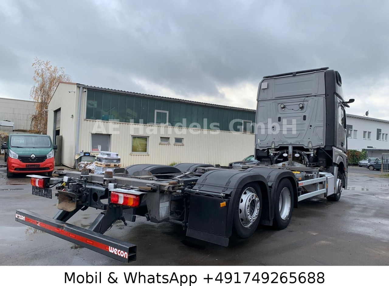 Mercedes-Benz Actros 5 2545 GigaSpace BDF *Retarder/Multi/AHK - Cserefelépítményes teherautó: 5 kép. Mercedes-Benz Actros 5 2545 GigaSpace BDF *Retarder/Multi/AHK - Cserefelépítményes teherautó: 5 kép.