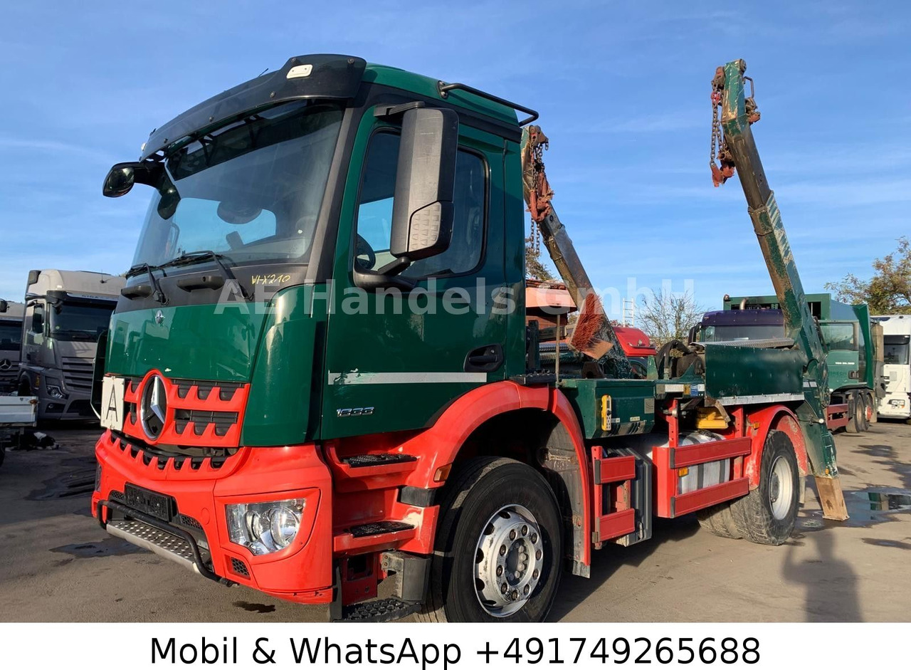 Mercedes-Benz Arocs 4 1833 ClassicSpace Meiller AK 12.T *Funk - Billenőplatós teherautó: 1 kép. Mercedes-Benz Arocs 4 1833 ClassicSpace Meiller AK 12.T *Funk - Billenőplatós teherautó: 1 kép.