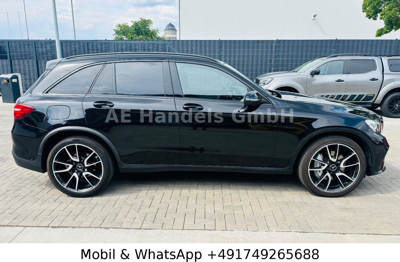 Mercedes-Benz GLC 43 AMG BiTurbo 4Matic *Full-Options/Carbon - Terepjáró/ SUV: 2 kép. Mercedes-Benz GLC 43 AMG BiTurbo 4Matic *Full-Options/Carbon - Terepjáró/ SUV: 2 kép.