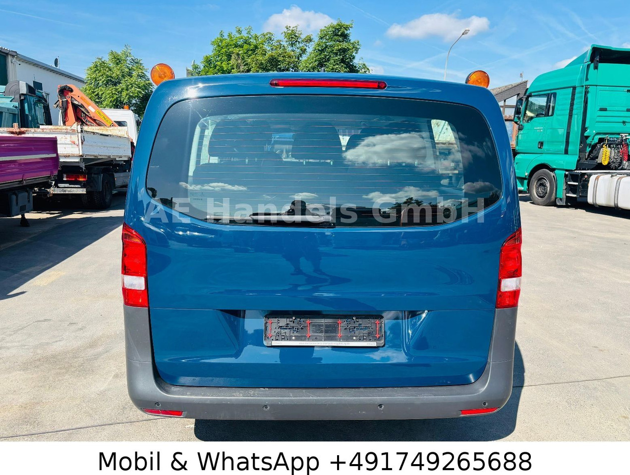 Mercedes-Benz Vito Tourer 113 CDI *Manual/PDC/Tempomat/8+1 - Kisbusz: 3 kép. Mercedes-Benz Vito Tourer 113 CDI *Manual/PDC/Tempomat/8+1 - Kisbusz: 3 kép.