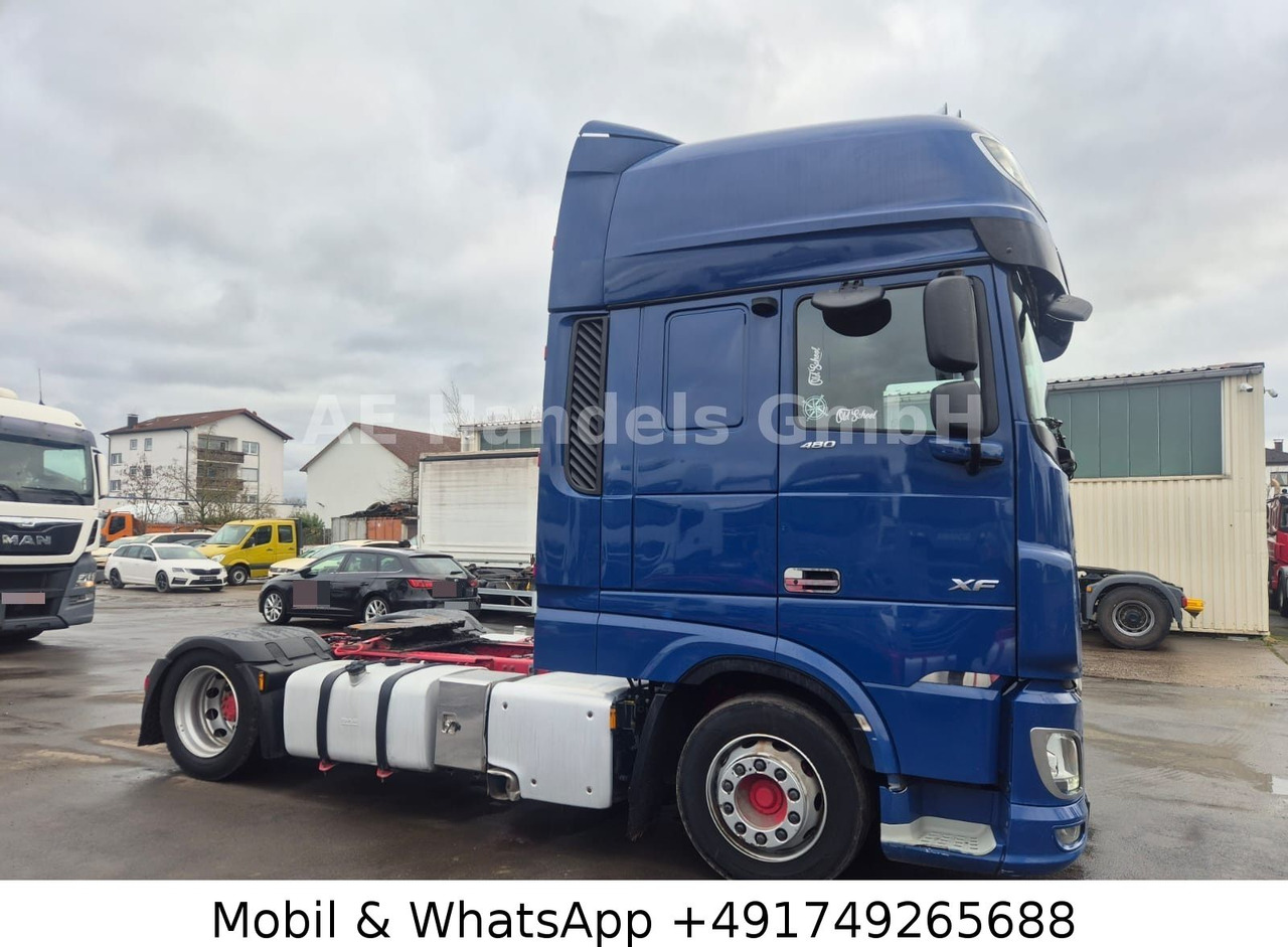 DAF XF 480 SSC BL LowDeck *Retarder/ACC/LDW/2xTank - Nyergesvontató: 2 kép. DAF XF 480 SSC BL LowDeck *Retarder/ACC/LDW/2xTank - Nyergesvontató: 2 kép.