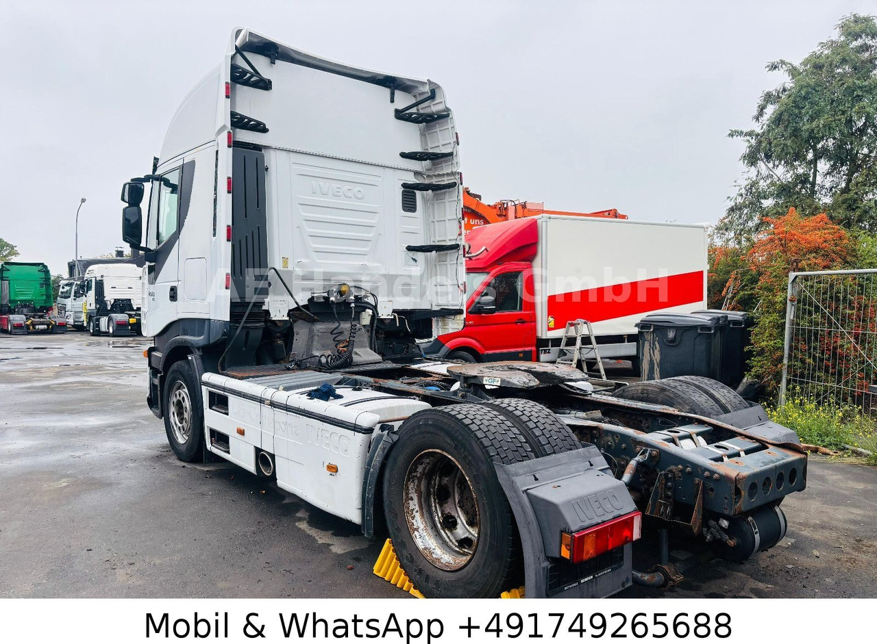 Iveco Stralis450 E5 HI-Way*Retarder/2xTank/VollSpoiler - Nyergesvontató: 3 kép. Iveco Stralis450 E5 HI-Way*Retarder/2xTank/VollSpoiler - Nyergesvontató: 3 kép.