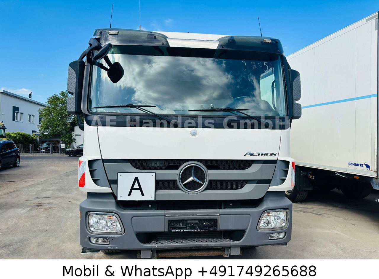 Mercedes-Benz Actros III 1844 L BL *Retarder/1-KreisHydraulik - Nyergesvontató: 2 kép. Mercedes-Benz Actros III 1844 L BL *Retarder/1-KreisHydraulik - Nyergesvontató: 2 kép.