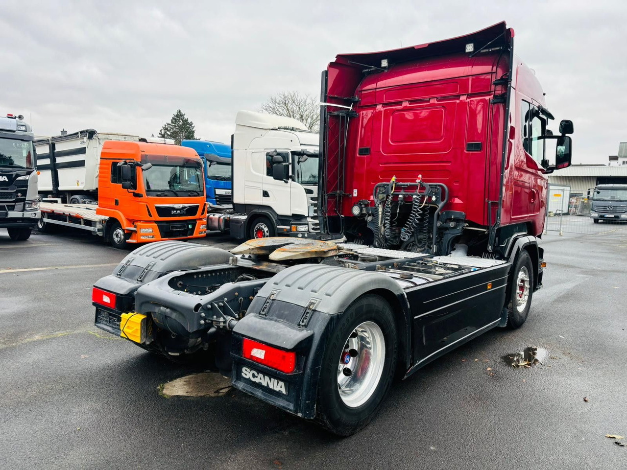 Scania R450 HighLine LL 4x2 *Retarder/Hydr./Standklima - Nyergesvontató: 3 kép. Scania R450 HighLine LL 4x2 *Retarder/Hydr./Standklima - Nyergesvontató: 3 kép.