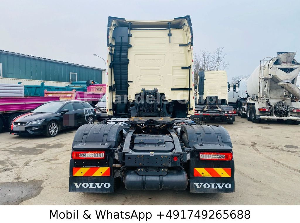 Volvo FH 540 Globe BL I-Shift Dual*VEB/2-KreisHydr/ACC - Nyergesvontató: 4 kép. Volvo FH 540 Globe BL I-Shift Dual*VEB/2-KreisHydr/ACC - Nyergesvontató: 4 kép.