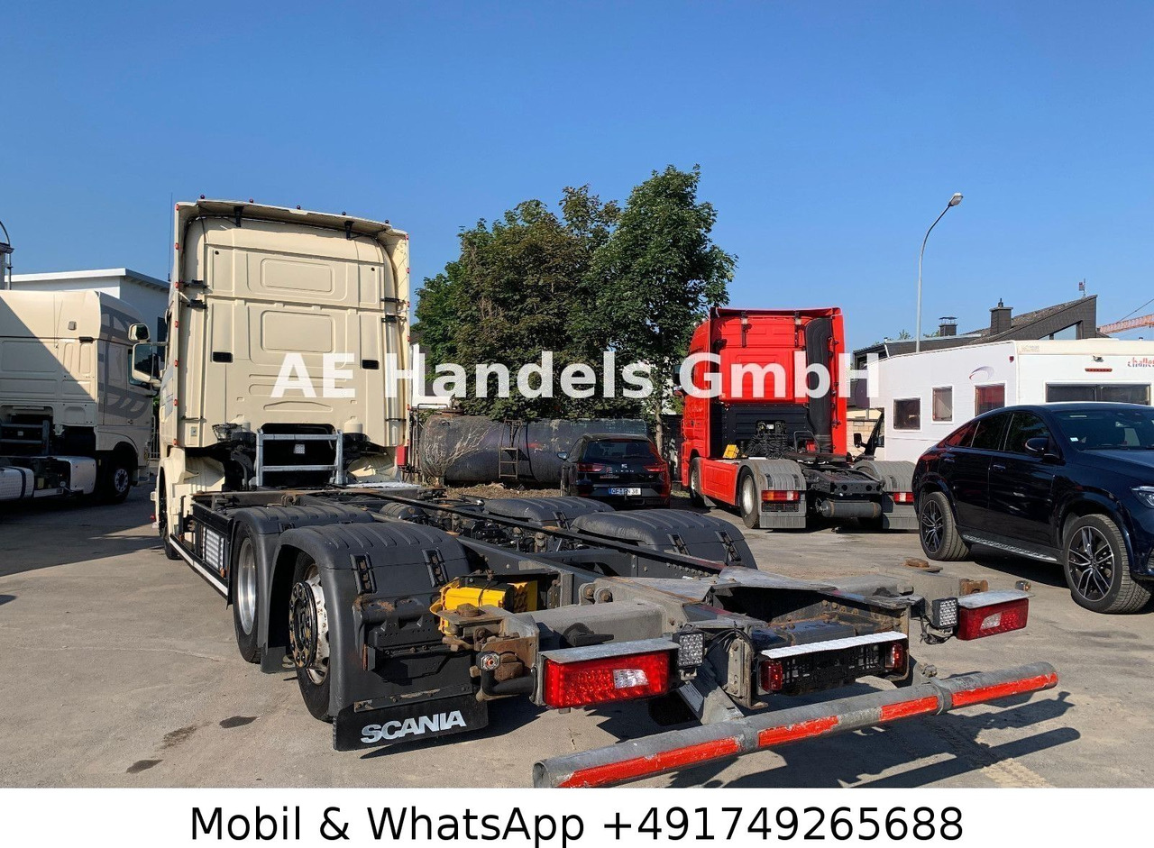 Scania R450 TopLine LL 6x2 BDF *Retarder/2xTank/ACC/AHK - Cserefelépítményes teherautó: 4 kép. Scania R450 TopLine LL 6x2 BDF *Retarder/2xTank/ACC/AHK - Cserefelépítményes teherautó: 4 kép.