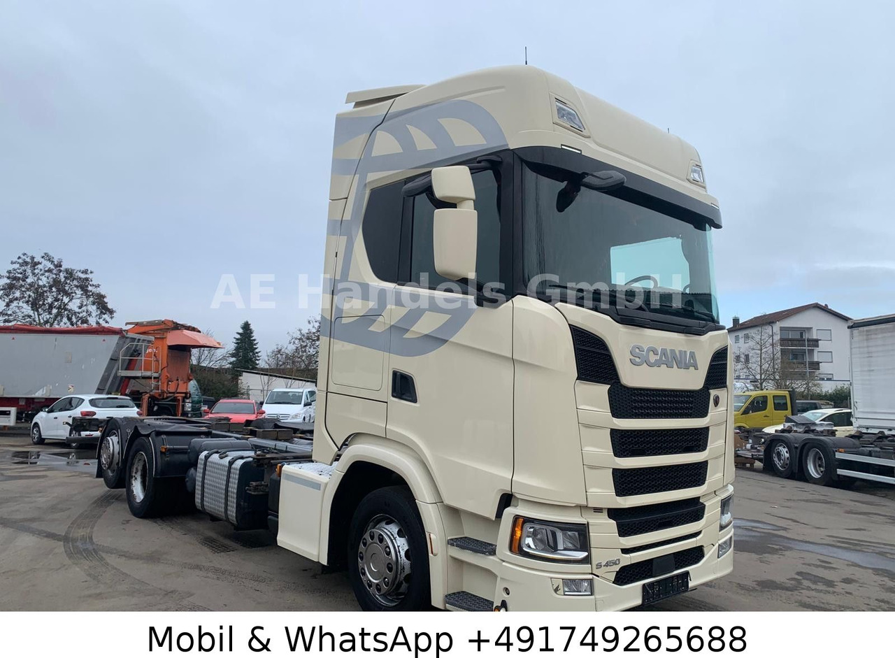 Scania S450 HighLine LL 6x2 BDF*Retarder/AHK/2xTank/ACC - Cserefelépítményes teherautó: 2 kép. Scania S450 HighLine LL 6x2 BDF*Retarder/AHK/2xTank/ACC - Cserefelépítményes teherautó: 2 kép.
