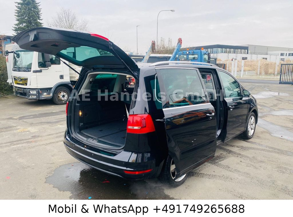 Volkswagen Sharan Highline BMT 2.0 BlueMotion *7Sitzer/PDC - Minibusz, Kisbusz: 5 kép. Volkswagen Sharan Highline BMT 2.0 BlueMotion *7Sitzer/PDC - Minibusz, Kisbusz: 5 kép.