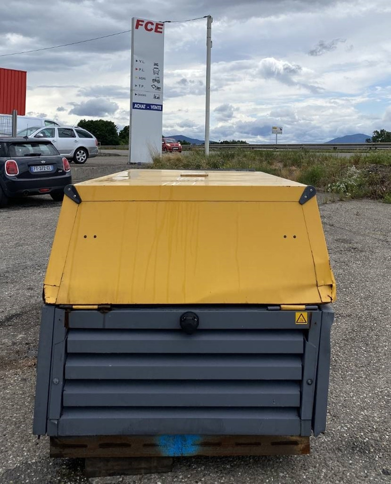 Atlas Copco QAX 60 - Carte Grise Françaises endommagé - Áramfejlesztő: 3 kép. Atlas Copco QAX 60 - Carte Grise Françaises endommagé - Áramfejlesztő: 3 kép.