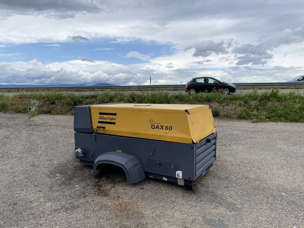 Atlas Copco QAX 60 - Carte Grise Françaises endommagé - Áramfejlesztő: 4 kép. Atlas Copco QAX 60 - Carte Grise Françaises endommagé - Áramfejlesztő: 4 kép.