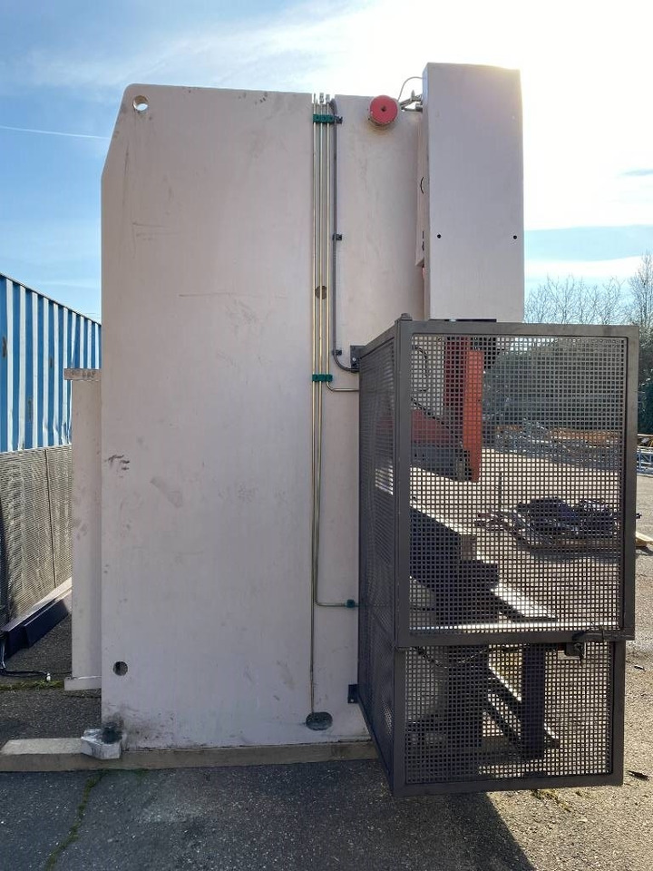 BEYELER Presse/Plieuse PR6 2000KNx4100MM endommagé - Szerszámgép: 2 kép. BEYELER Presse/Plieuse PR6 2000KNx4100MM endommagé - Szerszámgép: 2 kép.