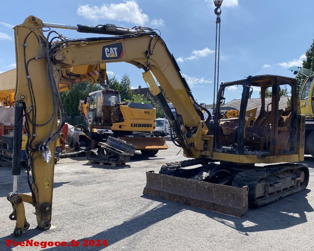 CAT CAT 308 CR avec Certificat CE Origine Française - Minikotró: 1 kép. CAT CAT 308 CR avec Certificat CE Origine Française - Minikotró: 1 kép.