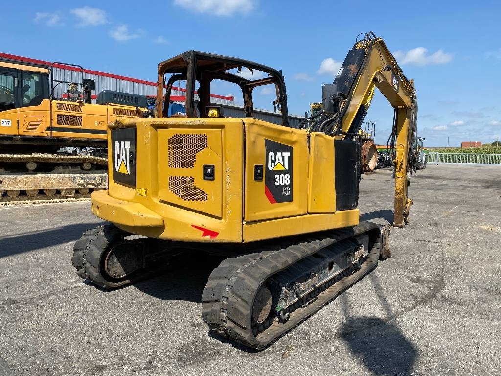 CAT CAT 308 CR avec Certificat CE Origine Française - Lánctalpas kotró: 4 kép. CAT CAT 308 CR avec Certificat CE Origine Française - Lánctalpas kotró: 4 kép.