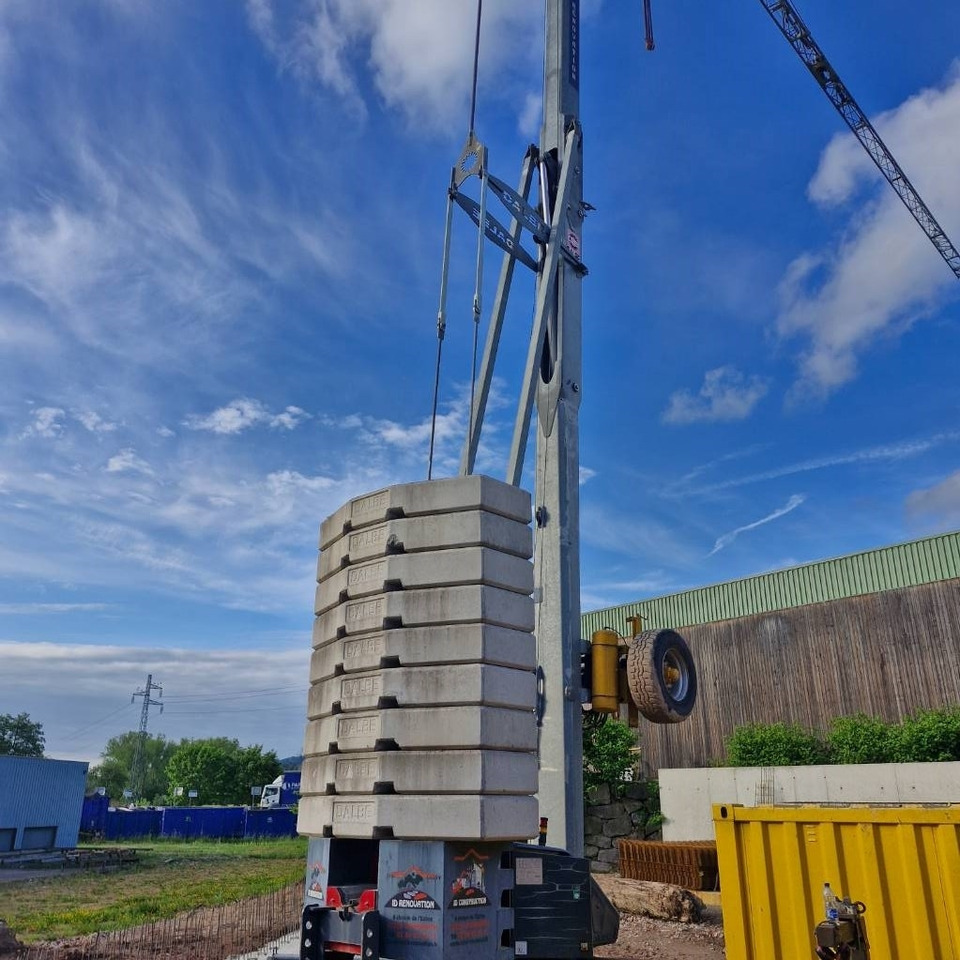 Dalbe Dalbe DB 50 1er Main /Certificat CE Non Endommagée - Önszerelő toronydaru: 3 kép. Dalbe Dalbe DB 50 1er Main /Certificat CE Non Endommagée - Önszerelő toronydaru: 3 kép.