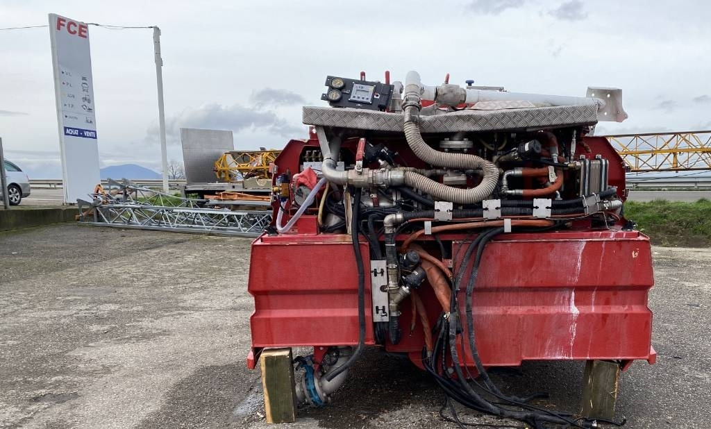 ELITT Equipement Citerne Feu De Forêt Moyen ELITT - Tűzoltóautó: 2 kép. ELITT Equipement Citerne Feu De Forêt Moyen ELITT - Tűzoltóautó: 2 kép.