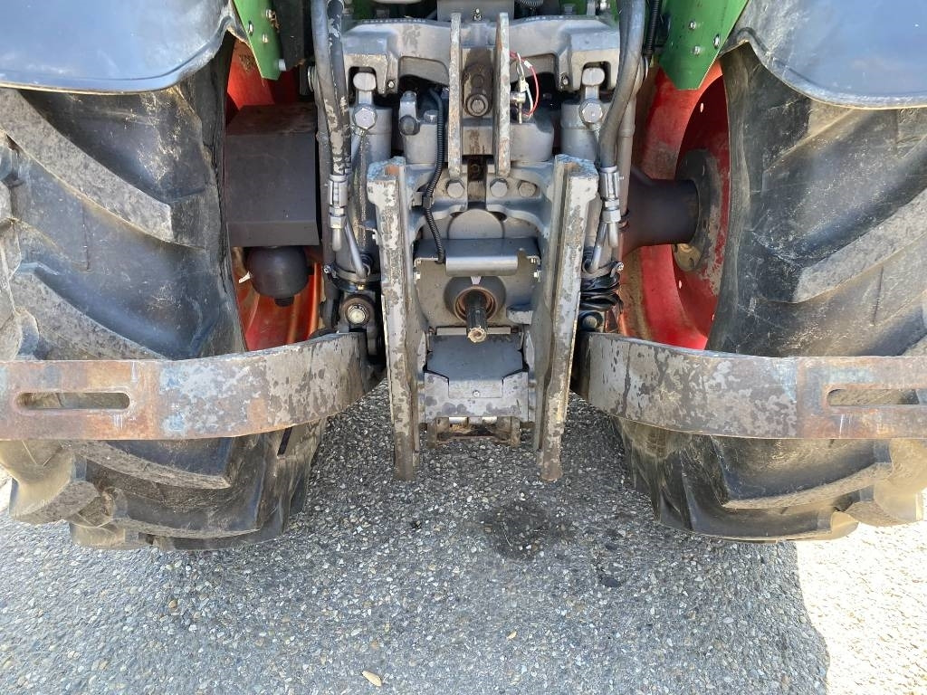 Traktor Fendt 209F Vario TMS 1er Main endommagé: 38 kép.