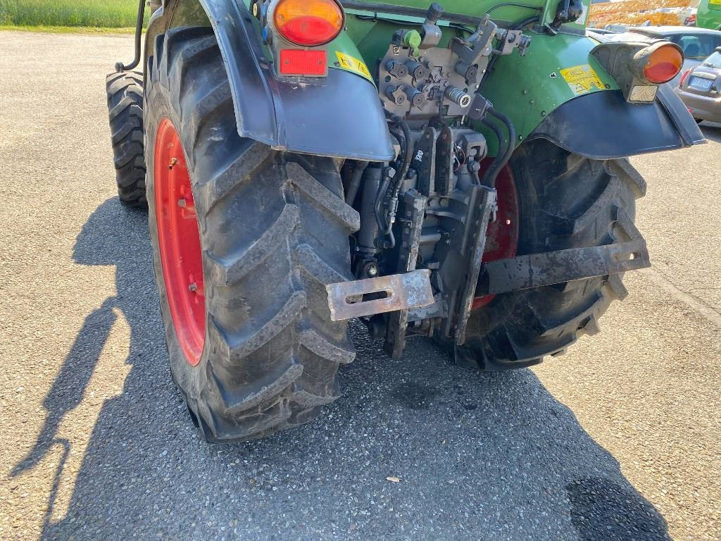 Traktor Fendt 209F Vario TMS 1er Main endommagé: 35 kép.