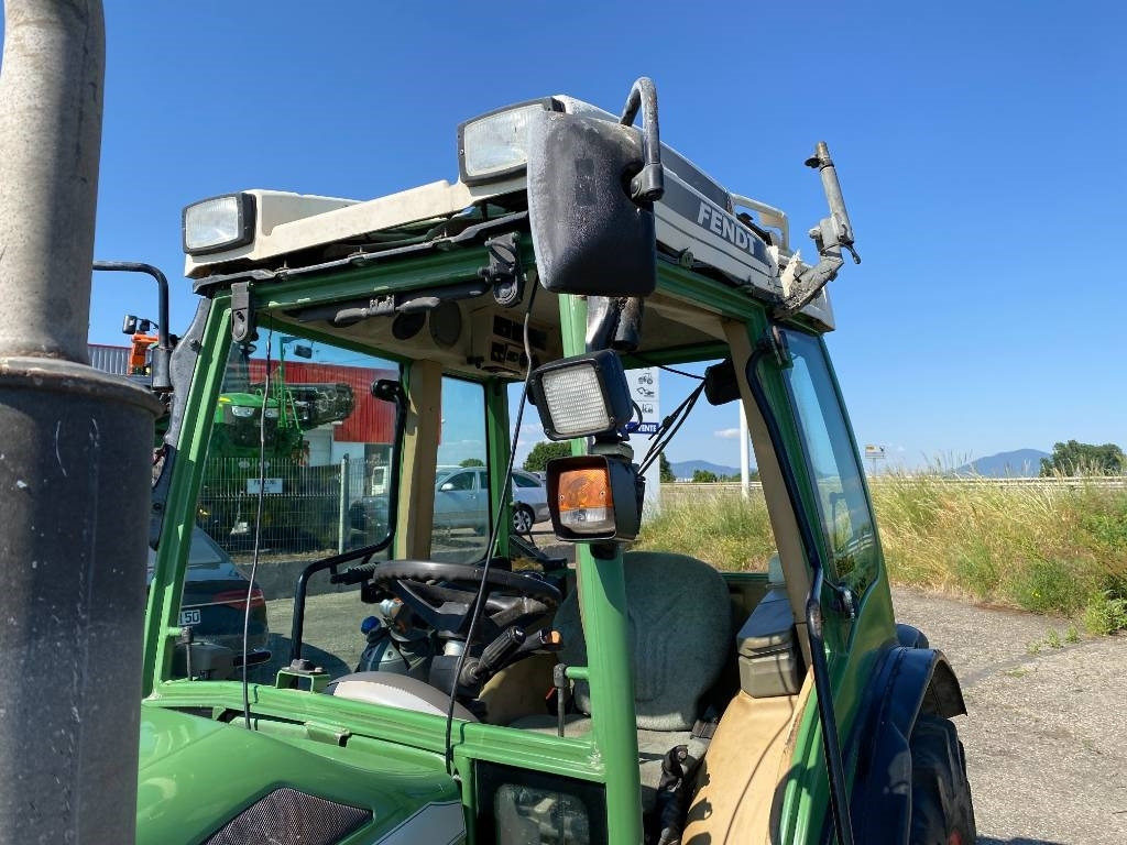 Traktor Fendt 209F Vario TMS 1er Main endommagé: 10 kép.