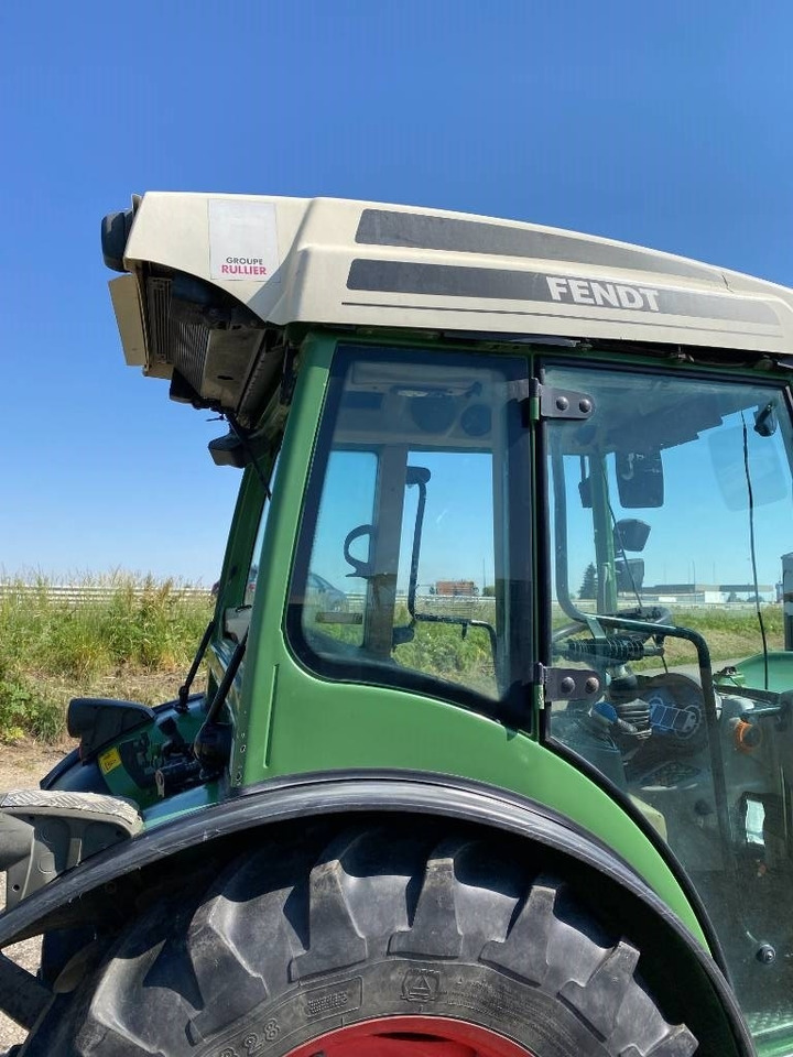 Traktor Fendt 209F Vario TMS 1er Main endommagé: 45 kép.