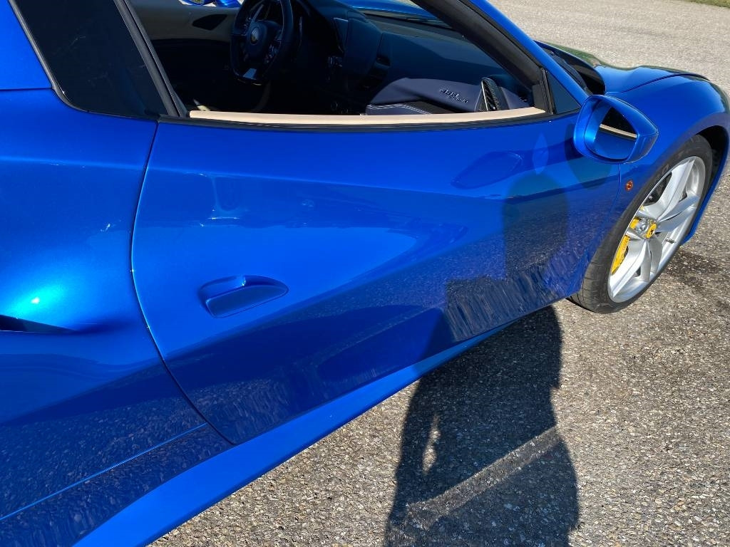 Autó Ferrari 488 SPIDER -Carte Grise Française endommagé: 47 kép.