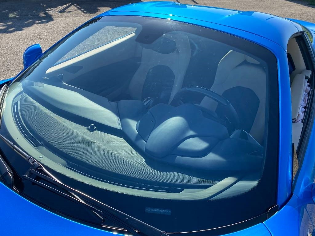 Autó Ferrari 488 SPIDER -Carte Grise Française endommagé: 30 kép.