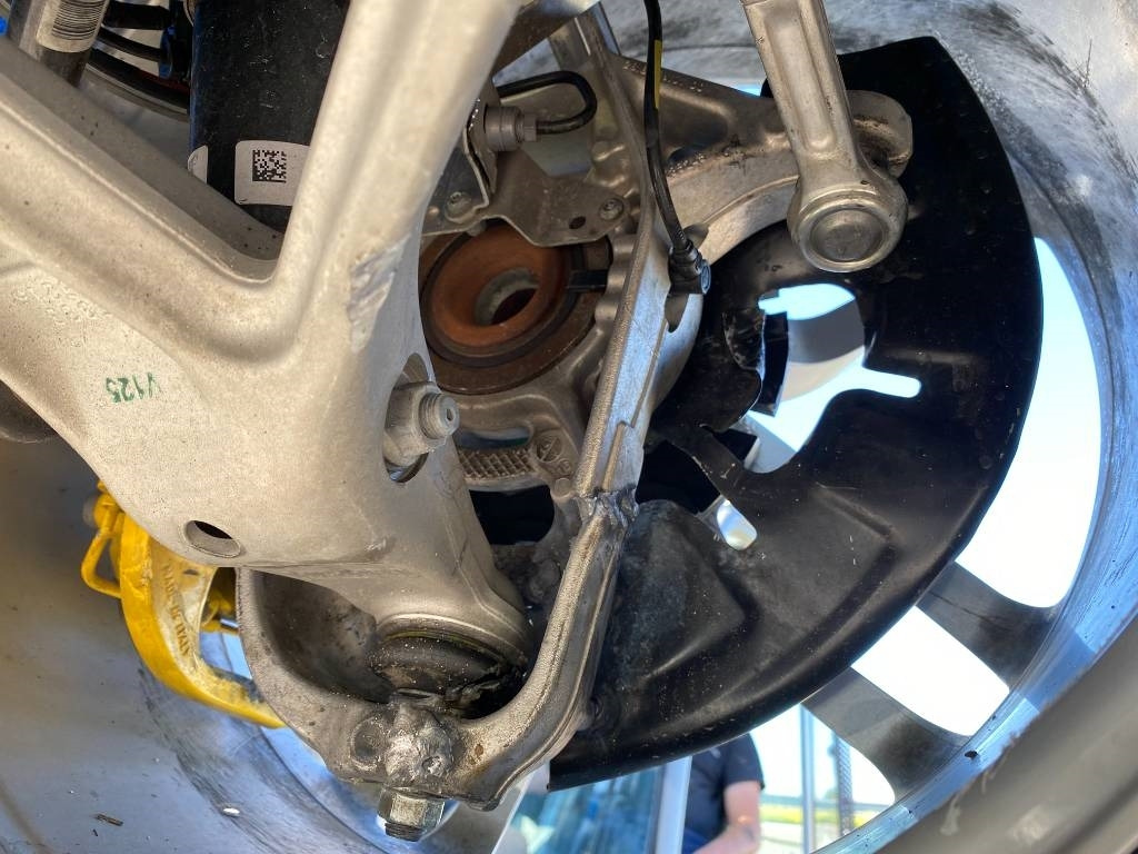 Autó Ferrari 488 SPIDER -Carte Grise Française endommagé: 17 kép.