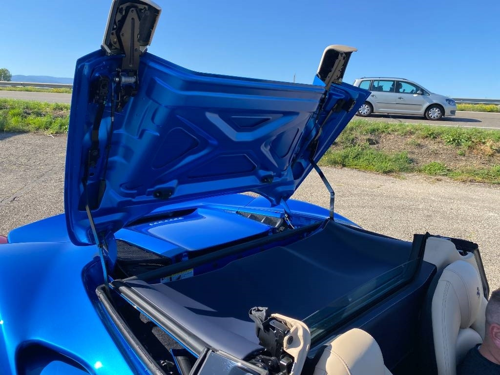 Autó Ferrari 488 SPIDER -Carte Grise Française endommagé: 26 kép.