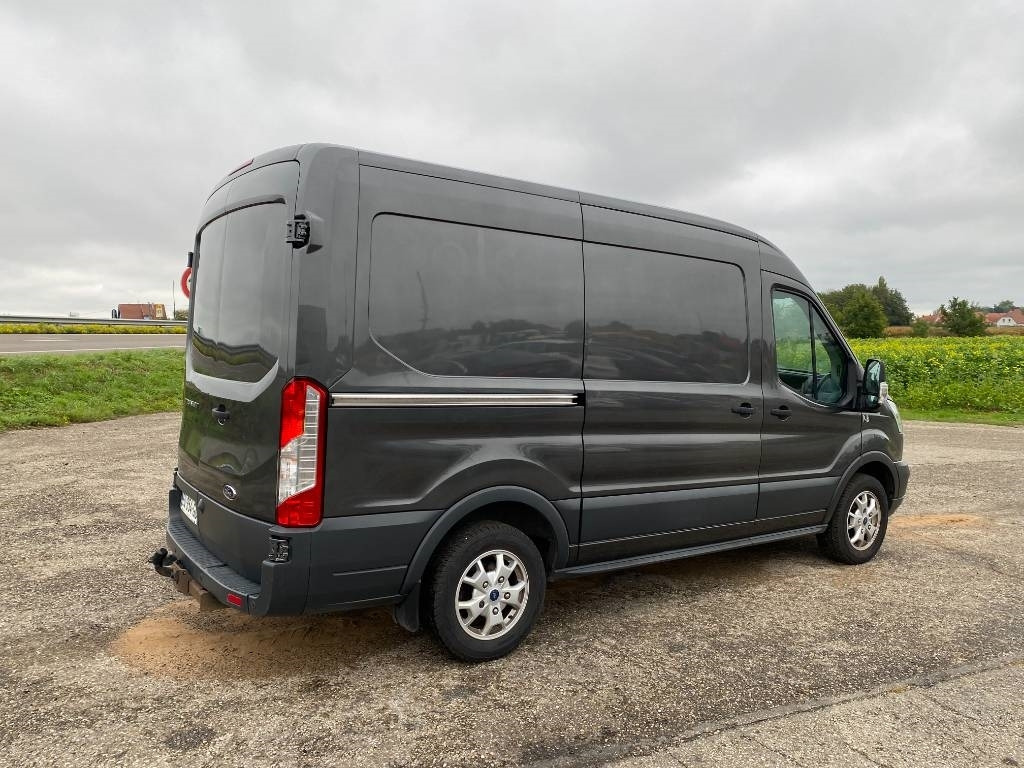 Ford TRANSIT L2H2 2.0 TDCI EcoBlue 130 A Réparer - Dobozos kisteherautó: 4 kép. Ford TRANSIT L2H2 2.0 TDCI EcoBlue 130 A Réparer - Dobozos kisteherautó: 4 kép.
