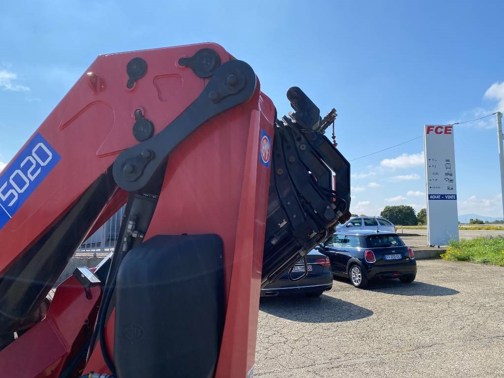 Rakodódaru - Teherautó HMF 5020 K-RCS/EVS 1er Main endommagée: 31 kép.