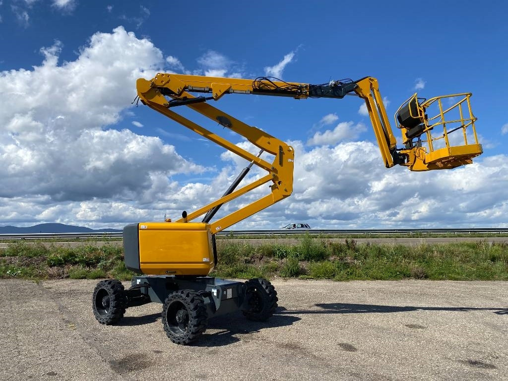 Haulotte HA16 RT/PRO-Certificat CE endommagée - Személyemelő: 4 kép. Haulotte HA16 RT/PRO-Certificat CE endommagée - Személyemelő: 4 kép.