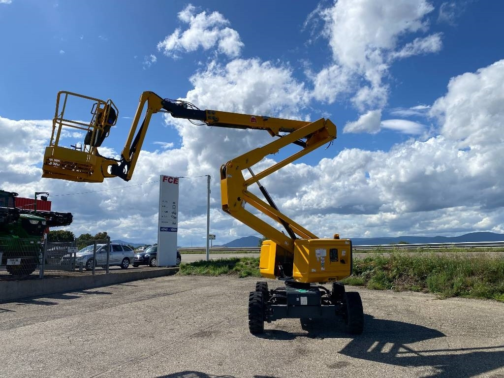 Haulotte HA16 RT/PRO-Certificat CE endommagée - Személyemelő: 5 kép. Haulotte HA16 RT/PRO-Certificat CE endommagée - Személyemelő: 5 kép.