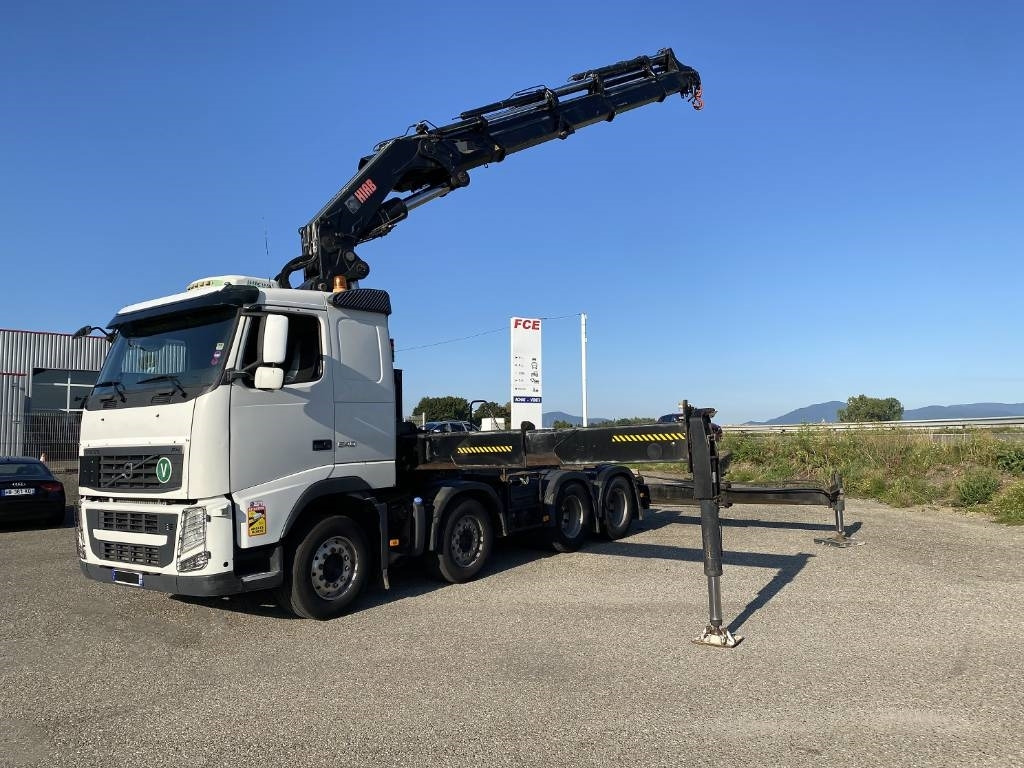 Hiab 1055E-10 HI-PRO + Treuil ROTZLER Titan - Rakodódaru - Teherautó: 2 kép. Hiab 1055E-10 HI-PRO + Treuil ROTZLER Titan - Rakodódaru - Teherautó: 2 kép.